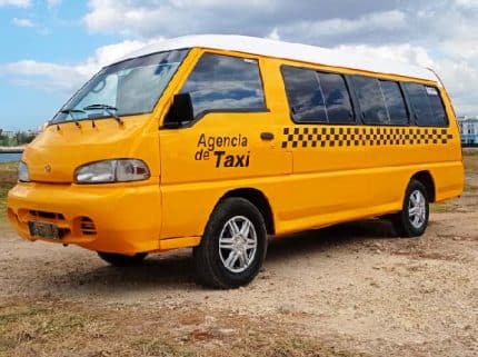 taxi amarillo Cuba Cabs in Cuba cabs Taxi van microbus